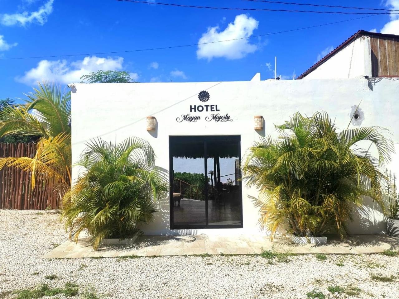 Mayan Majesty Boutique Hotel Valladolid  Exteriör bild
